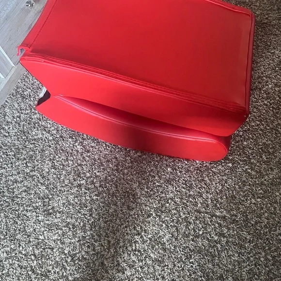 Super Mario Gaming Chair - Picture 4 of 5